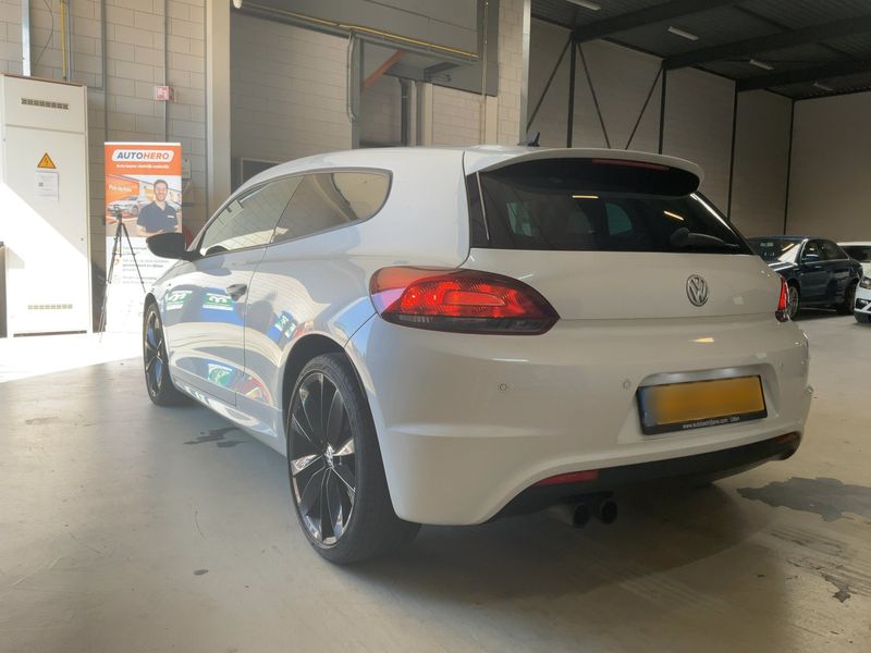 Volkswagen Scirocco 2.0 TSI Match 2013 – снимка 6
