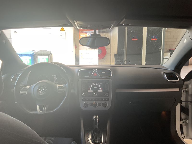 Volkswagen Scirocco 2.0 TSI Match 2013 – снимка 17