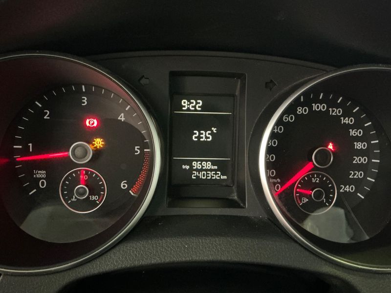 Volkswagen Golf VI 1.6 TDI Trendline 2012 – снимка 4