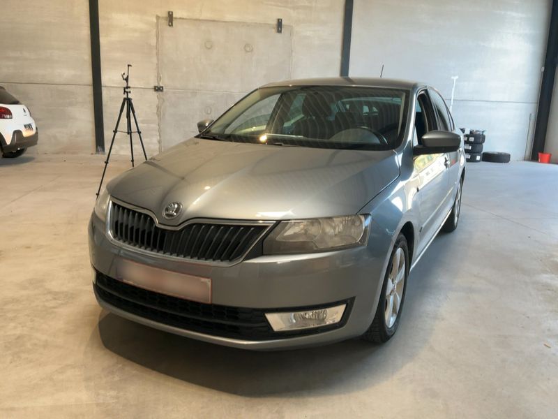 Skoda Rapid 1.2 TSI Ambition 2014 – снимка 1