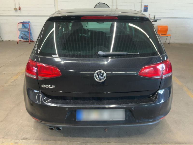 Volkswagen Golf VII 2.0 TDI Lounge BlueMotion Tech 2015 – снимка 7