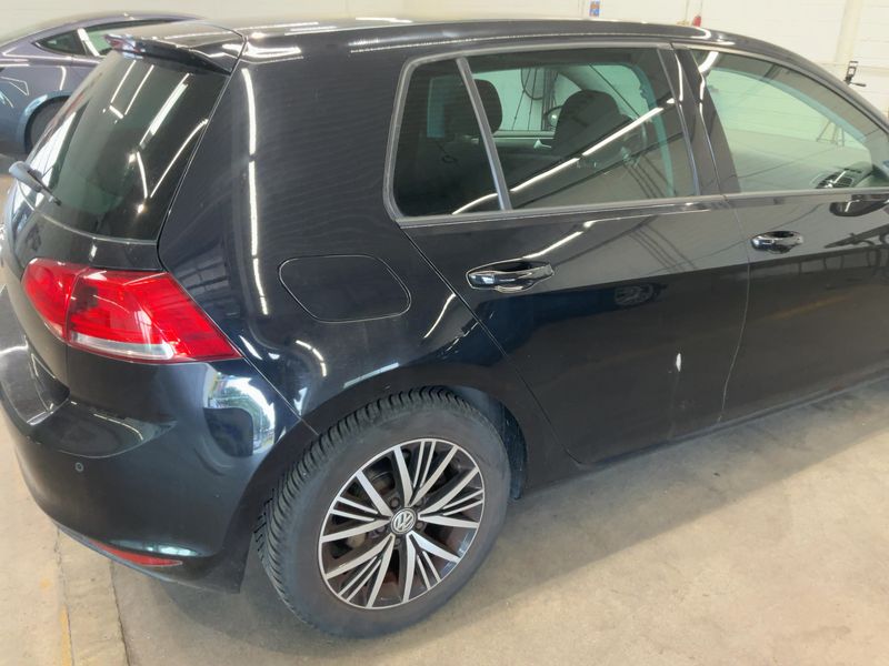 Volkswagen Golf VII 2.0 TDI Lounge BlueMotion Tech 2015 – снимка 8