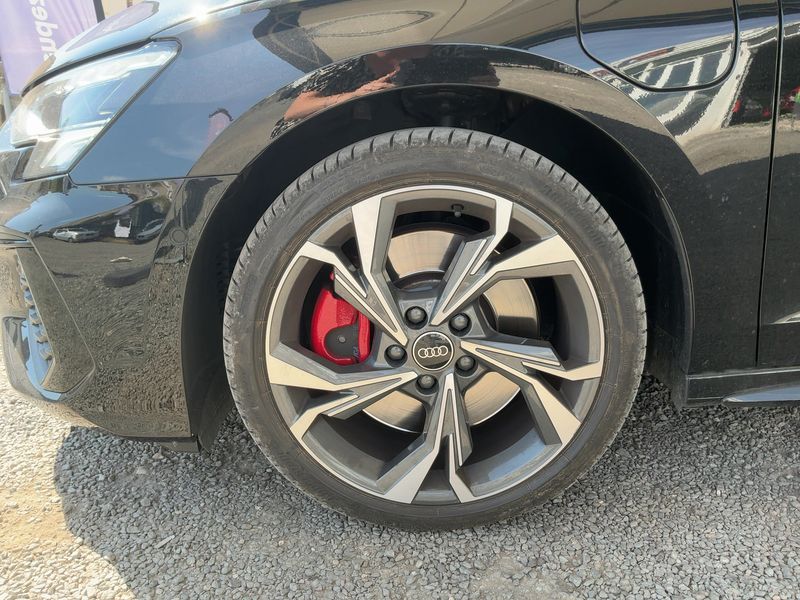 Audi A3 Sportback 45 TFSIe Competition 2022 – снимка 3