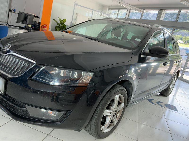 Skoda Octavia 1.6 TDI Style 4x4 2016 – снимка 2