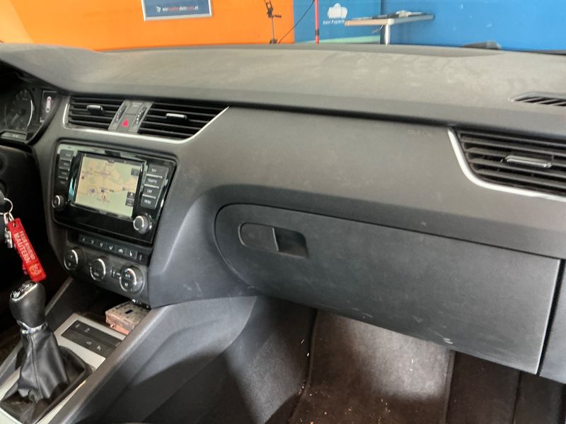 Skoda Octavia 1.6 TDI Style 4x4 2016 – снимка 54