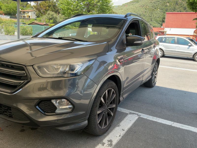 Ford Kuga 2.0 TDCi ST-Line 2019 – снимка 2