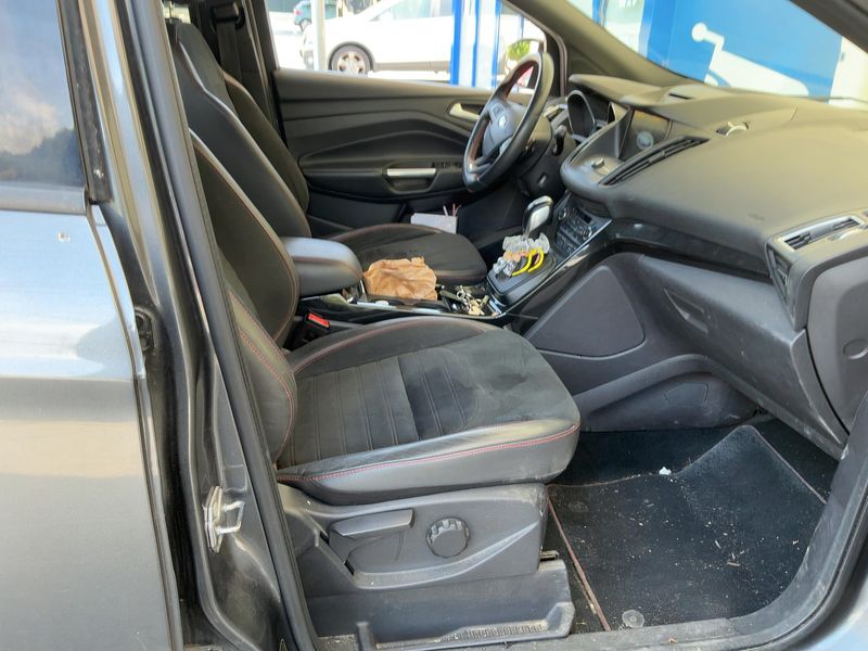Ford Kuga 2.0 TDCi ST-Line 2019 – снимка 16