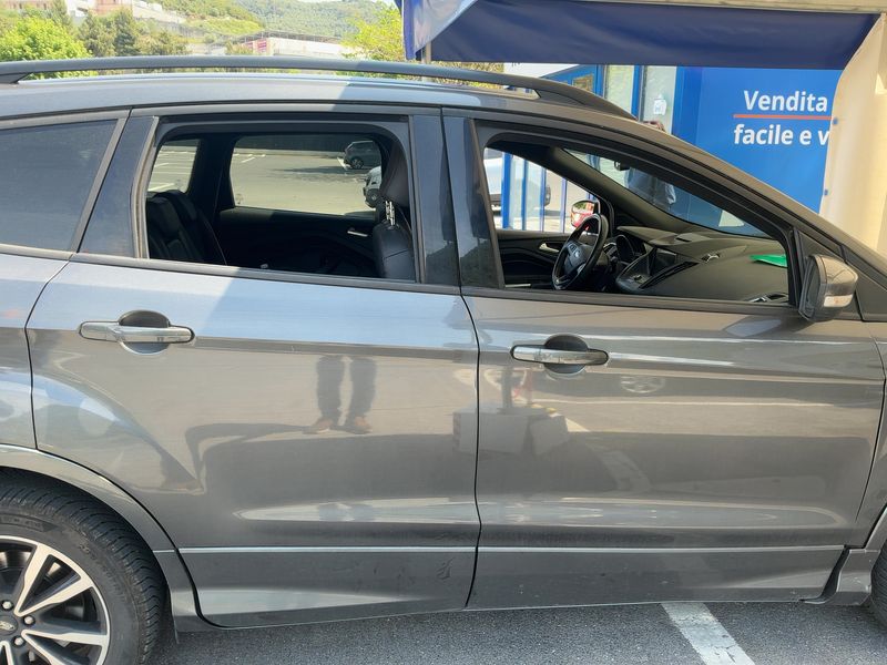Ford Kuga 2.0 TDCi ST-Line 2019 – снимка 10