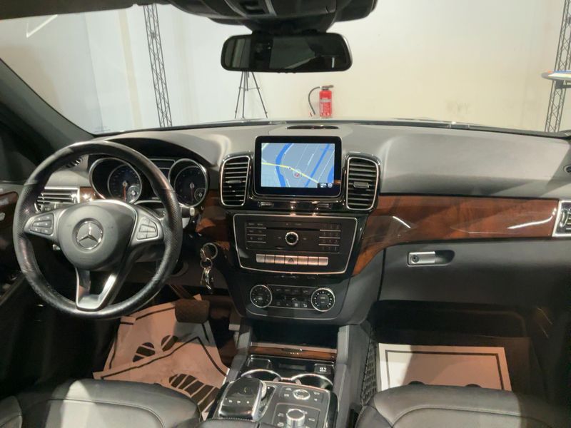 Mercedes-Benz GLE-Klasse GLE 400 4Matic AMG Line 2018 – снимка 18