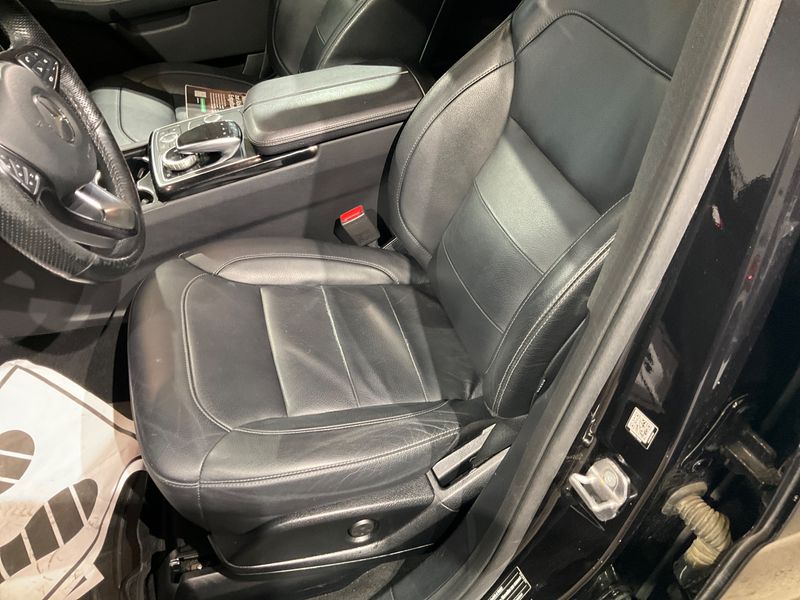 Mercedes-Benz GLE-Klasse GLE 400 4Matic AMG Line 2018 – снимка 38