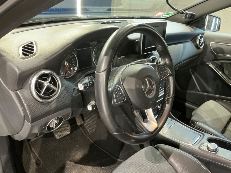 Mercedes-Benz A-Klasse A 200 BlueEfficiency Style 2016 – снимка 39