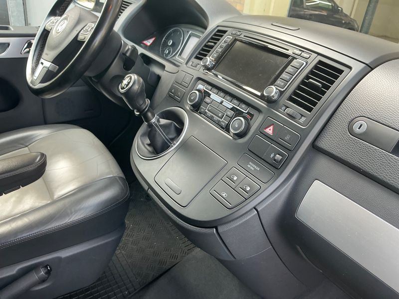 Volkswagen T5 Multivan 2.0 TDI Edition 25 2012 – снимка 27