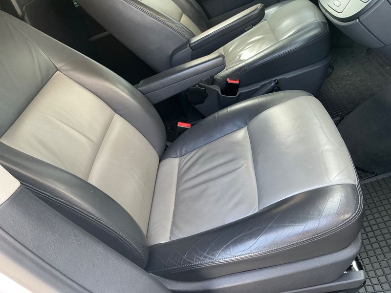 Volkswagen T5 Multivan 2.0 TDI Edition 25 2012 – снимка 23