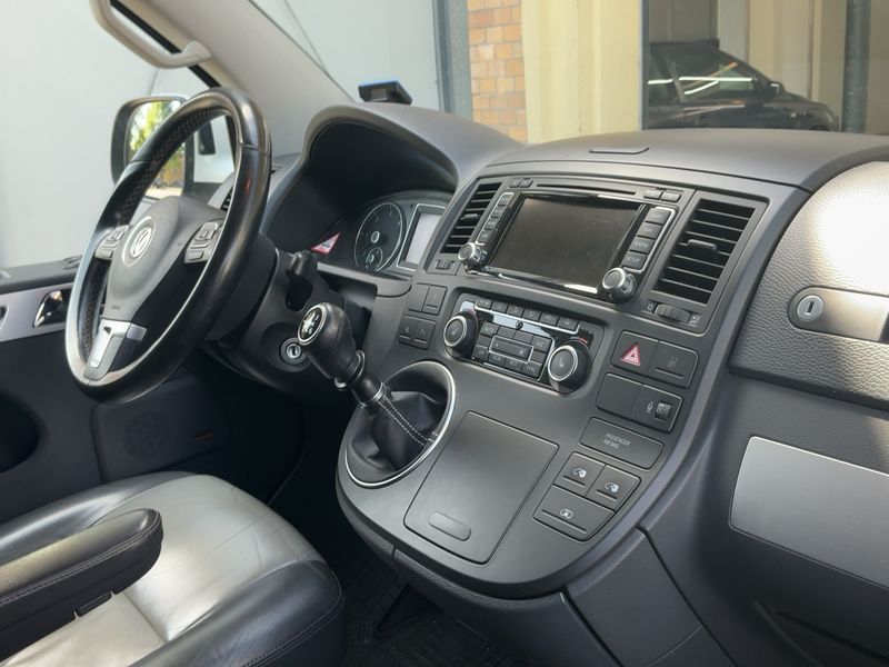 Volkswagen T5 Multivan 2.0 TDI Edition 25 2012 – снимка 18