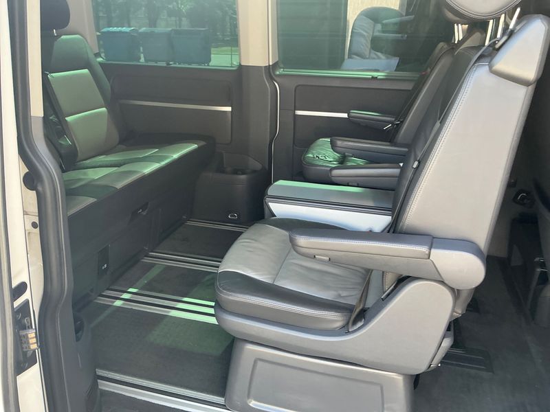 Volkswagen T5 Multivan 2.0 TDI Edition 25 2012 – снимка 28