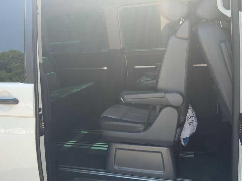 Volkswagen T5 Multivan 2.0 TDI Edition 25 2012 – снимка 20