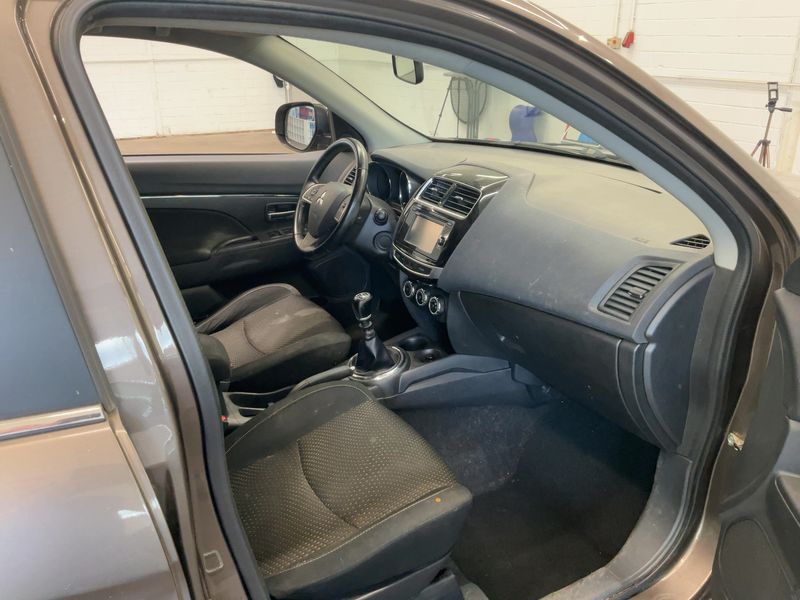 Mitsubishi ASX 1.8 DI-D Plus 2WD 2015 – снимка 16
