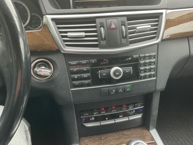 Mercedes-Benz E-Klasse E 200 CDI T BlueEfficiency 2012 – снимка на щета
