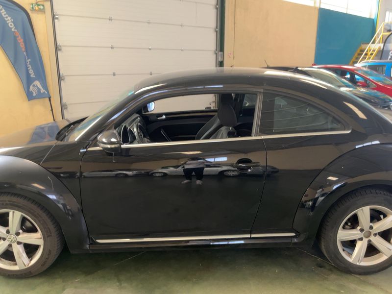 Volkswagen Beetle 2.0 TDI Sport 2014 – снимка 4