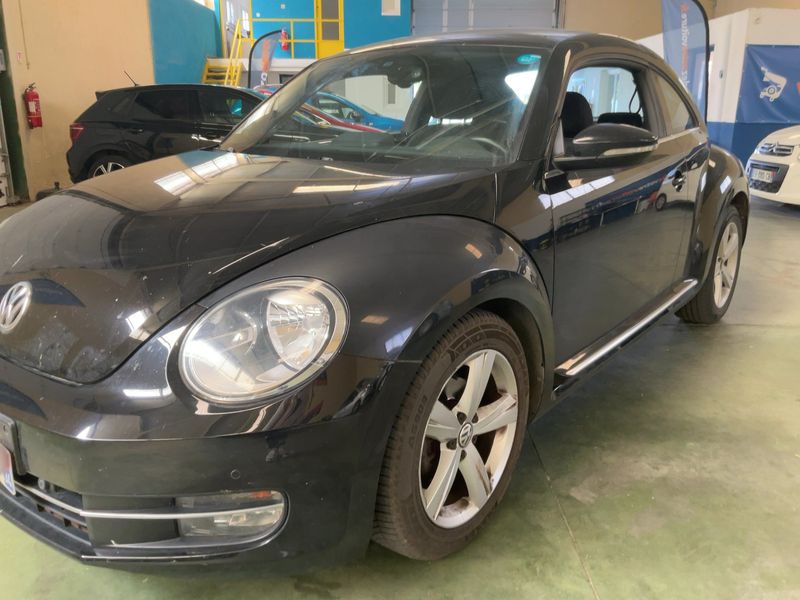 Volkswagen Beetle 2.0 TDI Sport 2014 – снимка 2