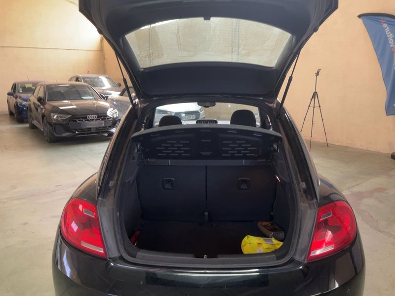 Volkswagen Beetle 2.0 TDI Sport 2014 – снимка 15