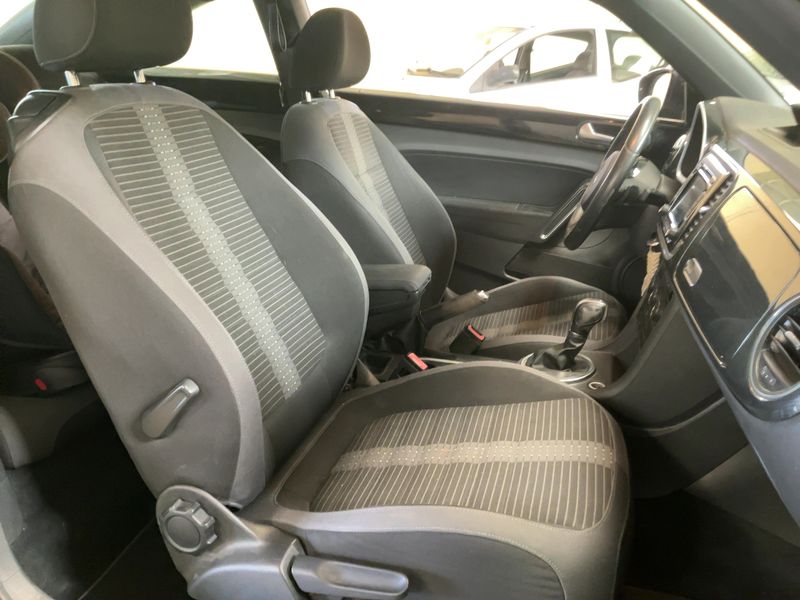 Volkswagen Beetle 2.0 TDI Sport 2014 – снимка 16