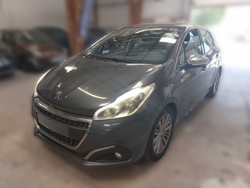 Peugeot 208 1.6 Blue-HDi Allure 2016 – снимка 1
