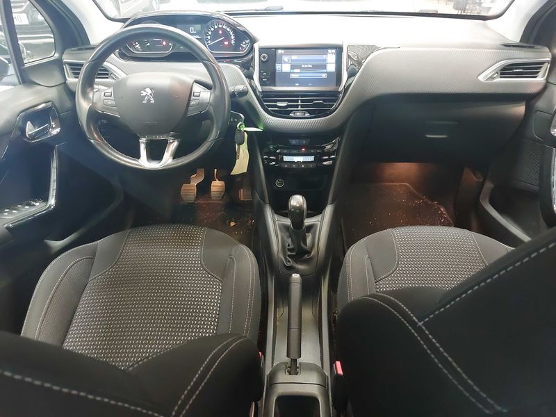 Peugeot 208 1.6 Blue-HDi Allure 2016 – снимка 11
