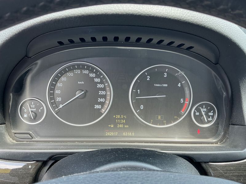 BMW 5er 530d 2010 – снимка 13