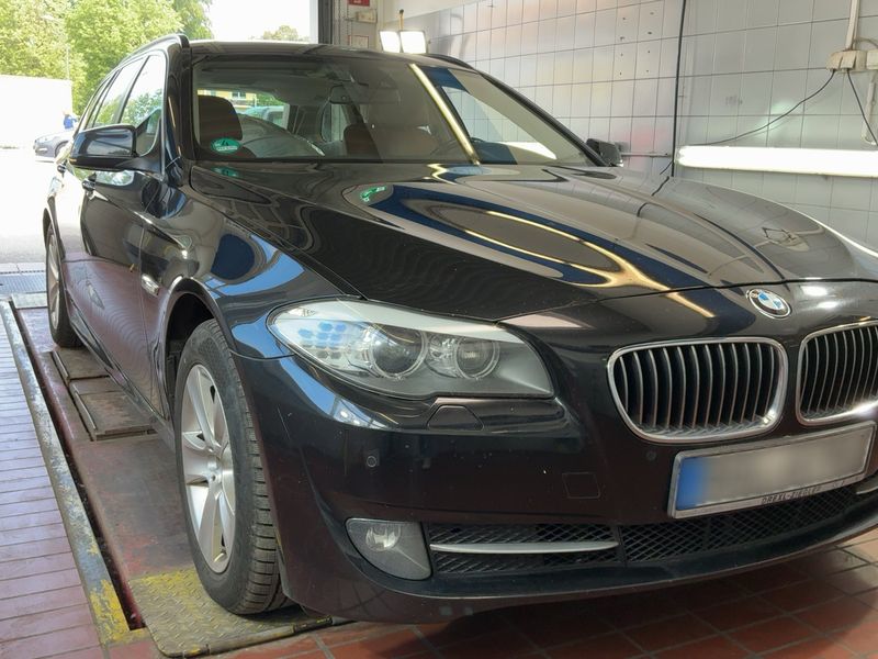 BMW 5er 530d 2010 – снимка 8