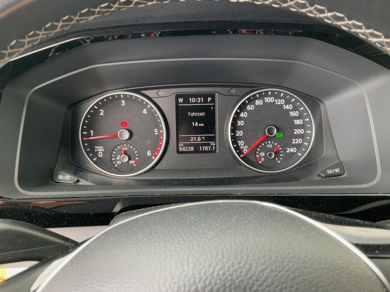 Volkswagen T6 California 2.0 TDI Beach Edition 4Motion 2019 – снимка 19