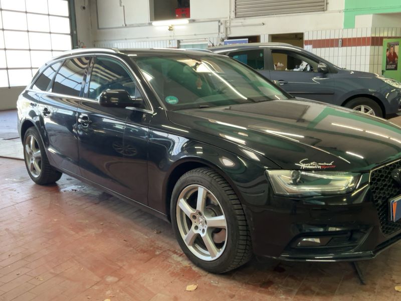 Audi A4 2.0 TDI Ambiente 2015 – снимка 12