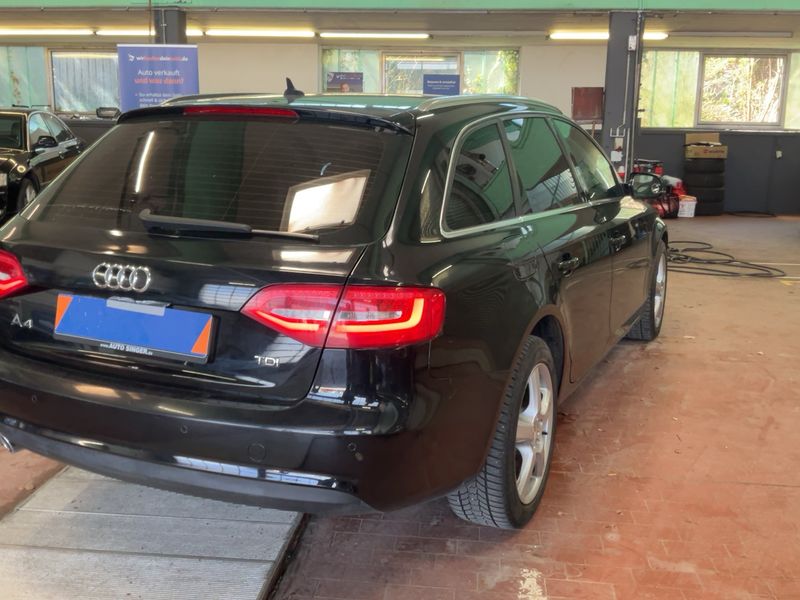 Audi A4 2.0 TDI Ambiente 2015 – снимка 8