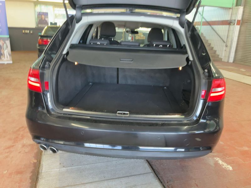 Audi A4 2.0 TDI Ambiente 2015 – снимка 15