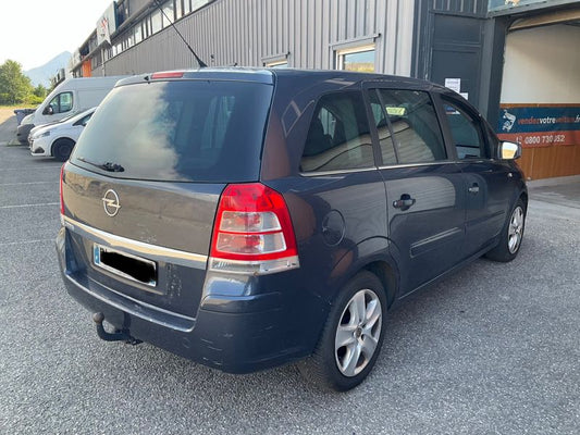 Opel Zafira 1.6 Design Edition 2011 – снимка 2