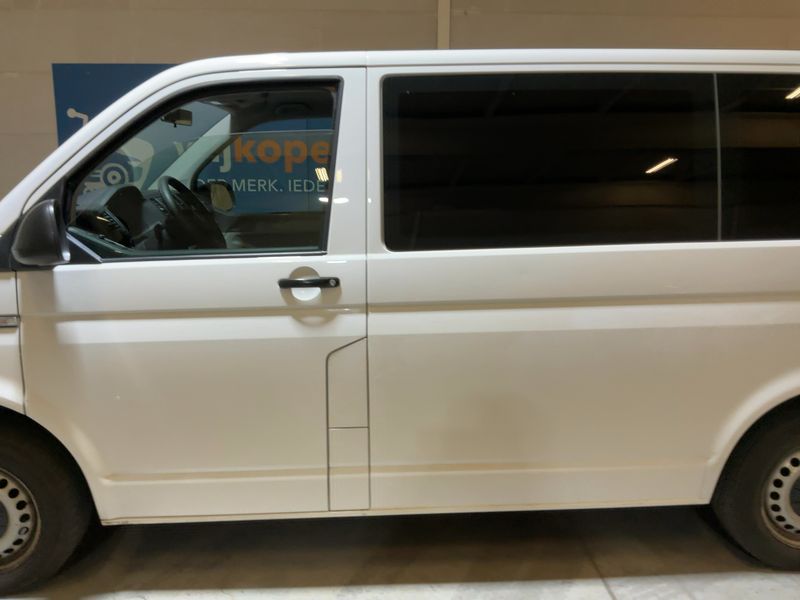Volkswagen T6 Kombi 2.0 TDI 2018 – снимка 4