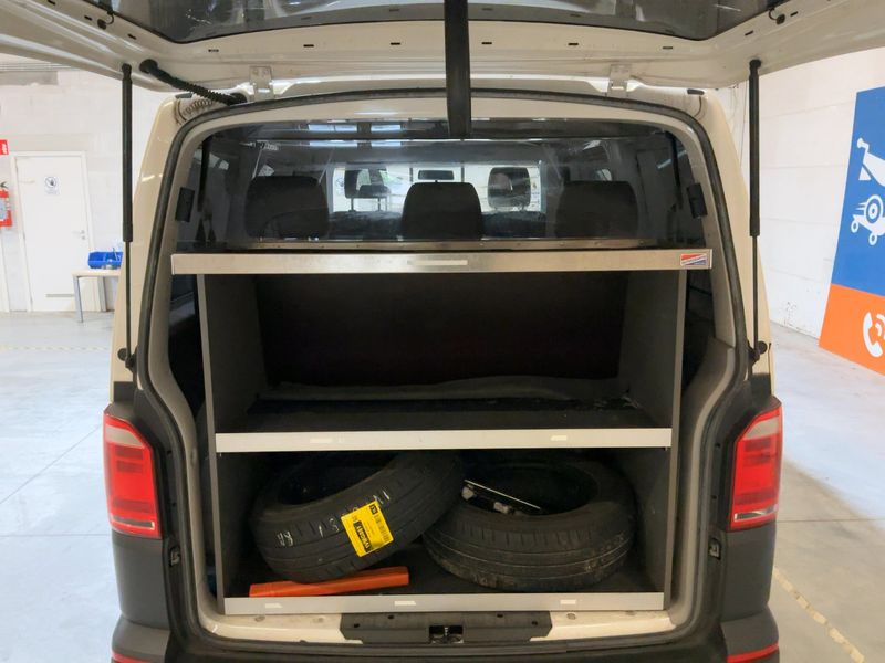 Volkswagen T6 Kombi 2.0 TDI 2018 – снимка 15