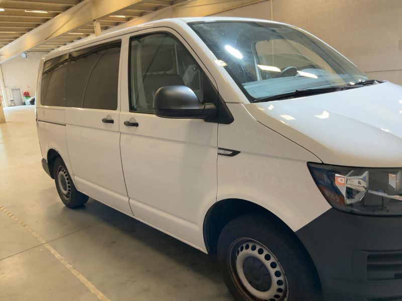 Volkswagen T6 Kombi 2.0 TDI 2018 – снимка 12