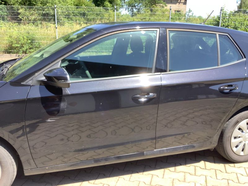 Skoda Fabia 1.0 TSI Active 2023 – снимка 4