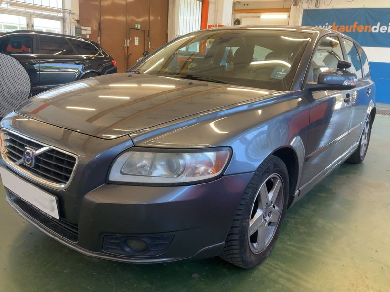 Volvo V50 1.8 F Momentum 2009 – снимка 1