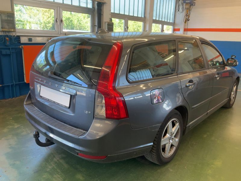 Volvo V50 1.8 F Momentum 2009 – снимка 8