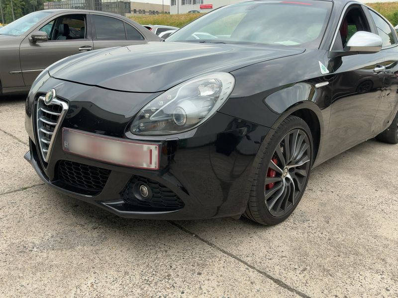 Alfa Romeo Giulietta 1.8 Turbo Quadrifoglio Verde 2012 – снимка 2