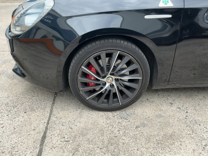 Alfa Romeo Giulietta 1.8 Turbo Quadrifoglio Verde 2012 – снимка 3