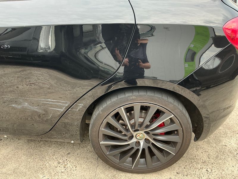 Alfa Romeo Giulietta 1.8 Turbo Quadrifoglio Verde 2012 – снимка 31