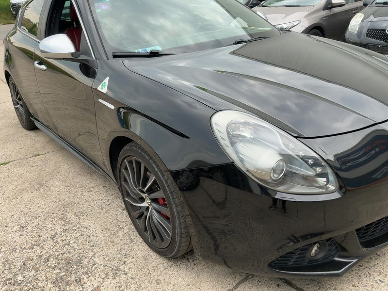 Alfa Romeo Giulietta 1.8 Turbo Quadrifoglio Verde 2012 – снимка 12