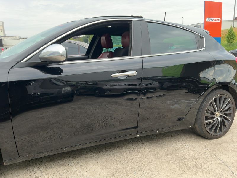 Alfa Romeo Giulietta 1.8 Turbo Quadrifoglio Verde 2012 – снимка 4