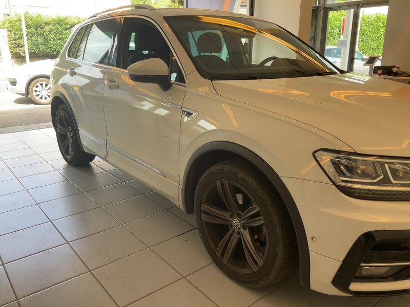 Volkswagen Tiguan 2.0 TDI Sport BlueMotion Tech 2020 – снимка 12