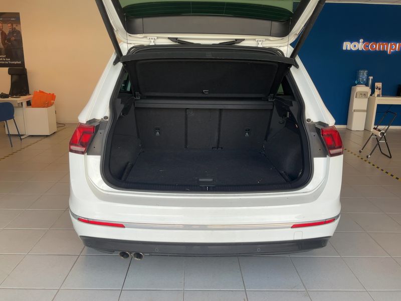 Volkswagen Tiguan 2.0 TDI Sport BlueMotion Tech 2020 – снимка 15