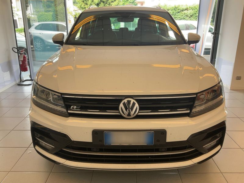 Volkswagen Tiguan 2.0 TDI Sport BlueMotion Tech 2020 – снимка 14