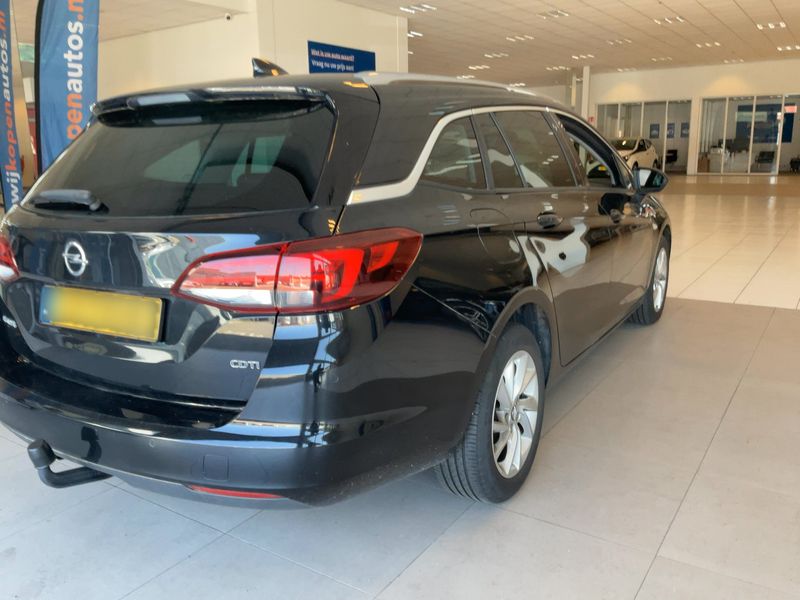 Opel Astra 1.6 CDTI DPF Innovation 2017 – снимка 8
